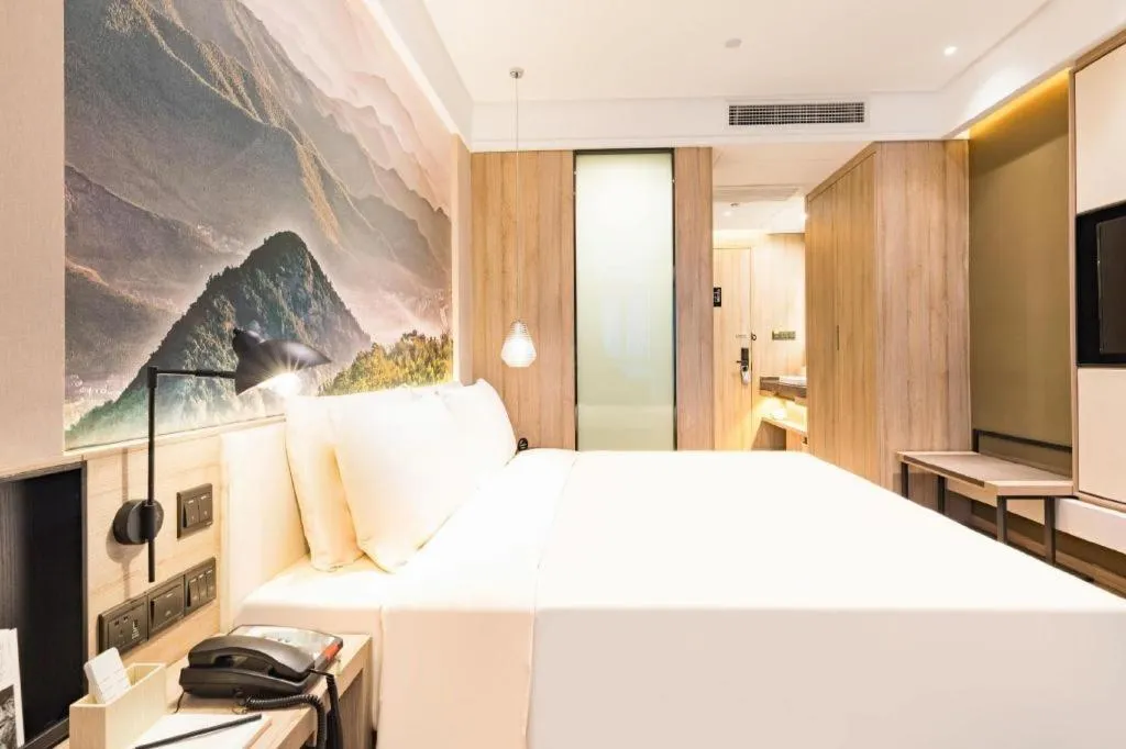 Bed in Atour Hotel Huzhou Changxing Changhai Road