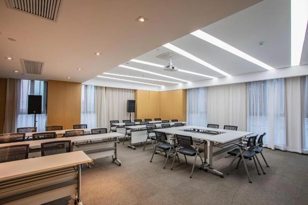 Atour Hotel Suqian Fazhan Avenue