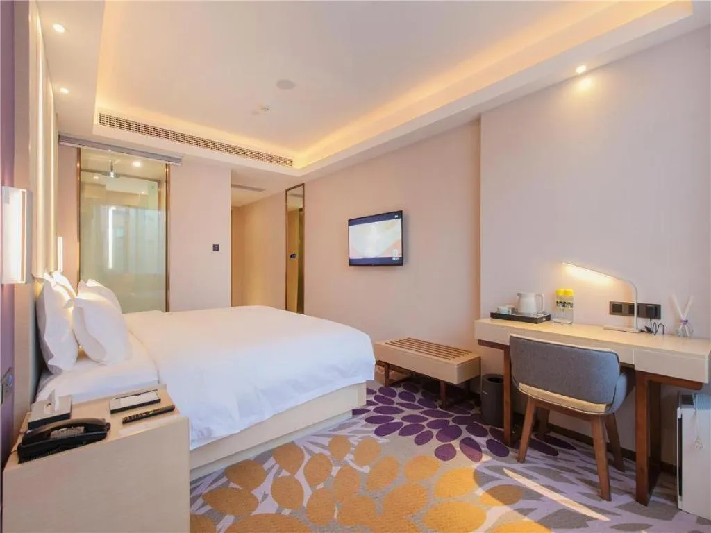 Bed in Lavande Hotels Wuhan Guanggu Yangjiawan Metro Station