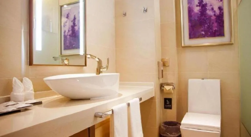 Lavande Hotels Wuhan Guanggu Yangjiawan Metro Station