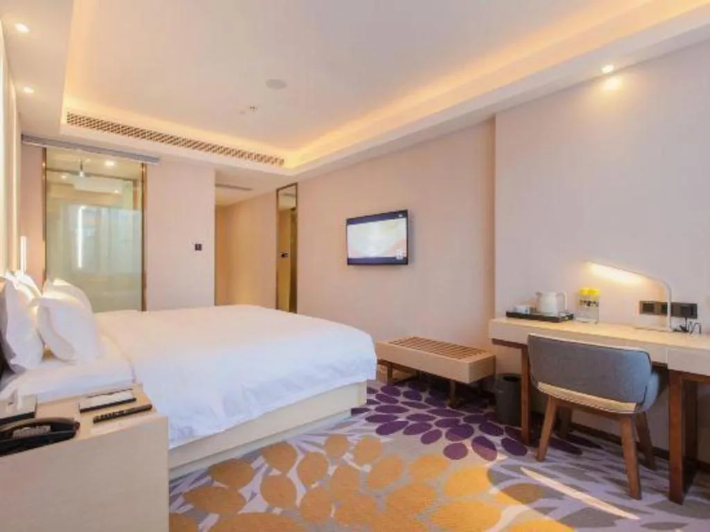 Bed in Lavande Hotels Wuhan Guanggu Yangjiawan Metro Station