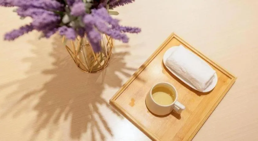 Lavande Hotels Wuhan Guanggu Yangjiawan Metro Station