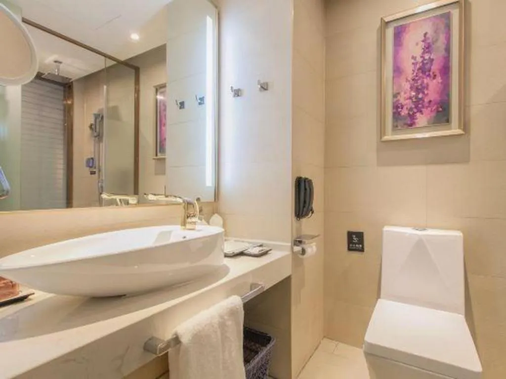 Lavande Hotels Wuhan Guanggu Yangjiawan Metro Station