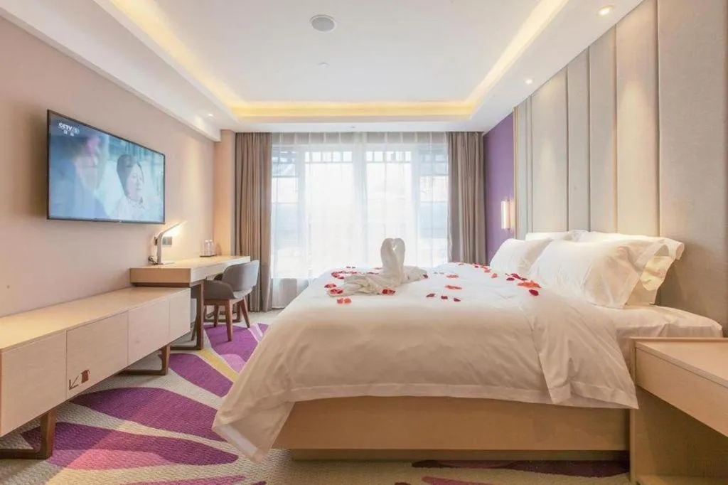 Bed in Lavande Hotels Wuhan Guanggu Yangjiawan Metro Station