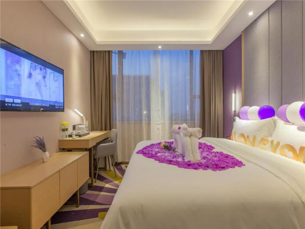 Bed in Lavande Hotels Wuhan Guanggu Yangjiawan Metro Station