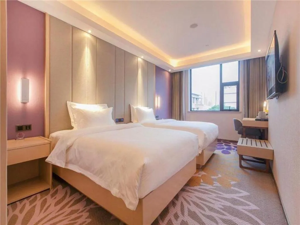 Bed in Lavande Hotels Wuhan Guanggu Yangjiawan Metro Station