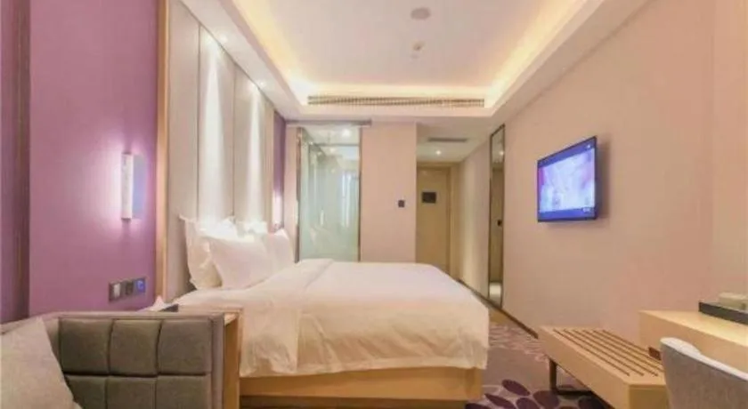 Bed in Lavande Hotels Wuhan Guanggu Yangjiawan Metro Station