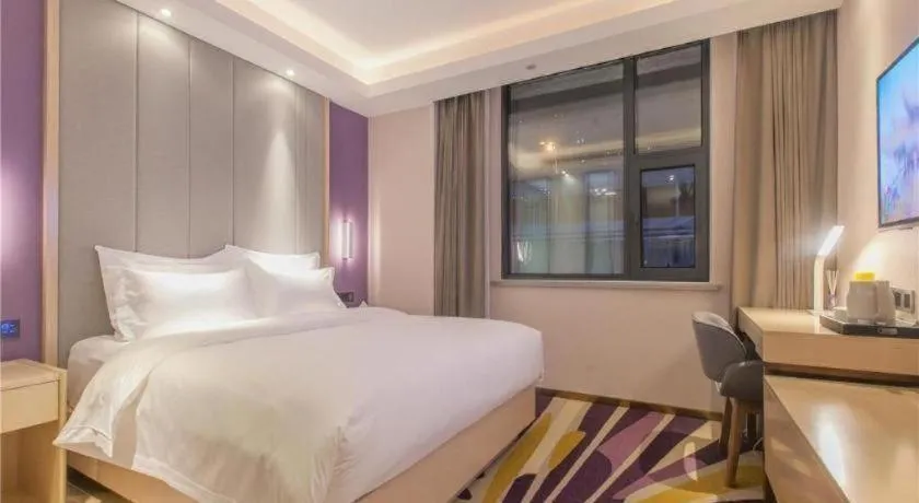 Bed in Lavande Hotels Wuhan Guanggu Yangjiawan Metro Station