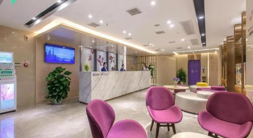 Lavande Hotels Wuhan Guanggu Yangjiawan Metro Station