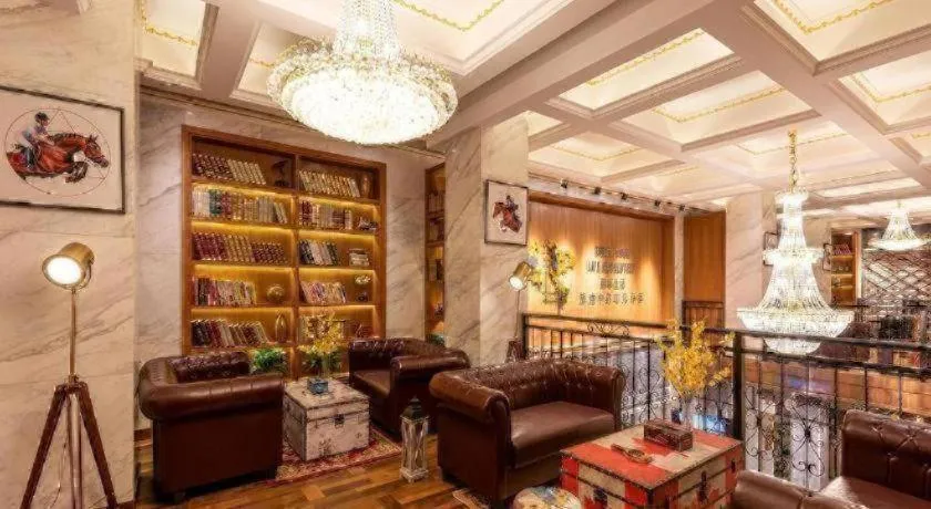 James Joyce Coffetel Anyang Railway Station Wenfeng Avenue Yinxu Scenic Spot