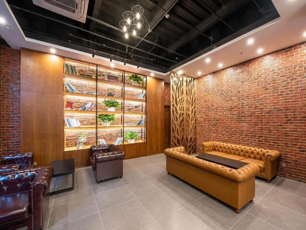 James Joyce Coffetel Beijing Changping Dongguang Metro Statino University City