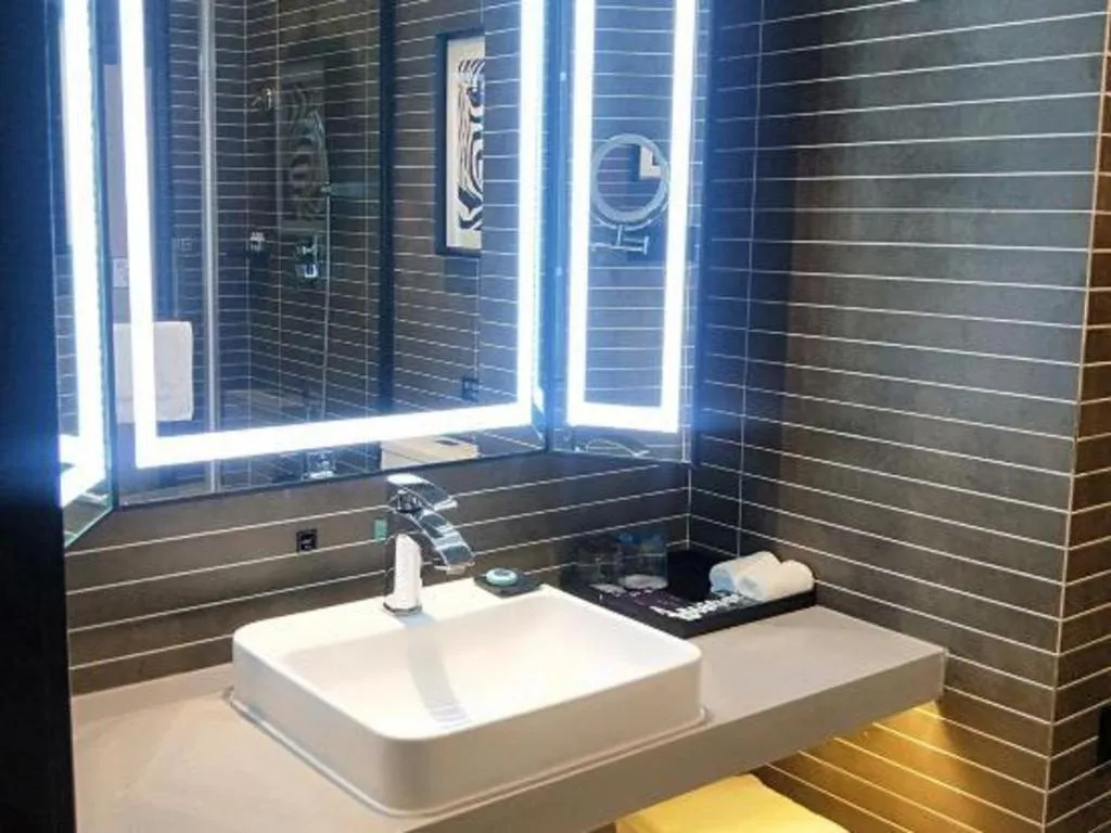 Xana Hotelle Yining Airport Road Jinwuyuan