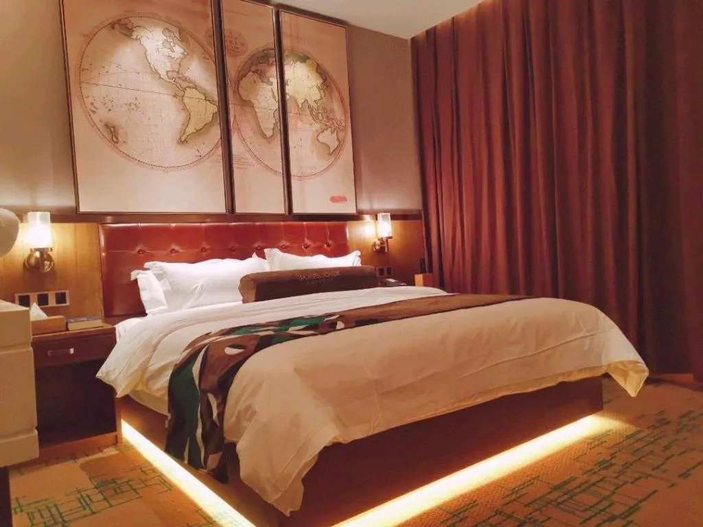 Bed in James Joyce Coffetel Tianjin Railway Station