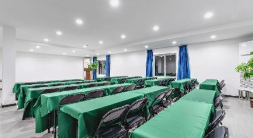 James Joyce Coffetel Tianjin Railway Station