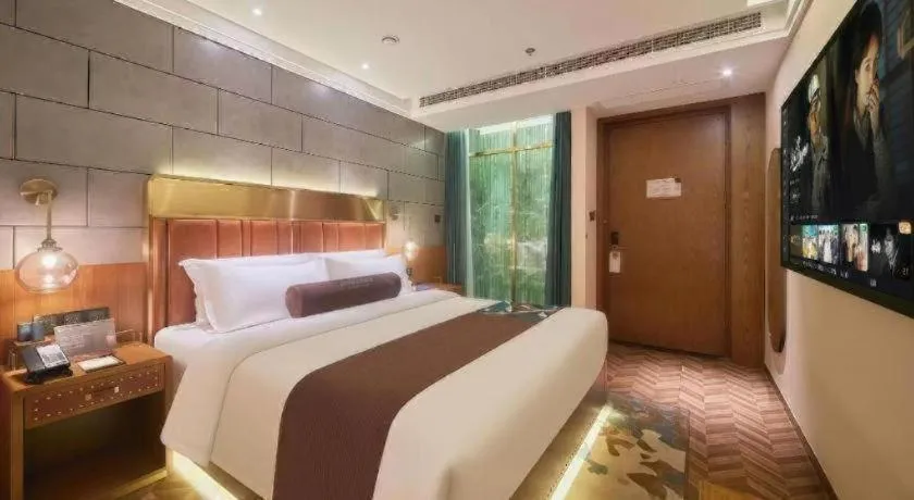 Bed in James Joyce Coffetel Tianjin Railway Station