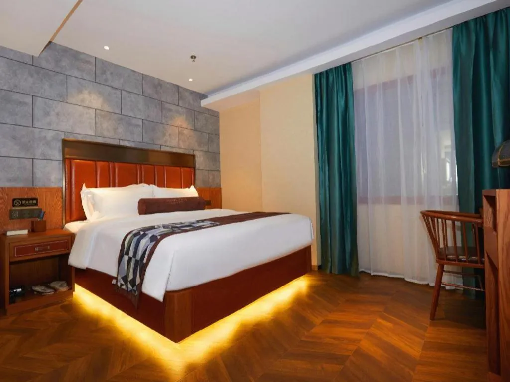 Bed in James Joyce Coffetel Tianjin Railway Station