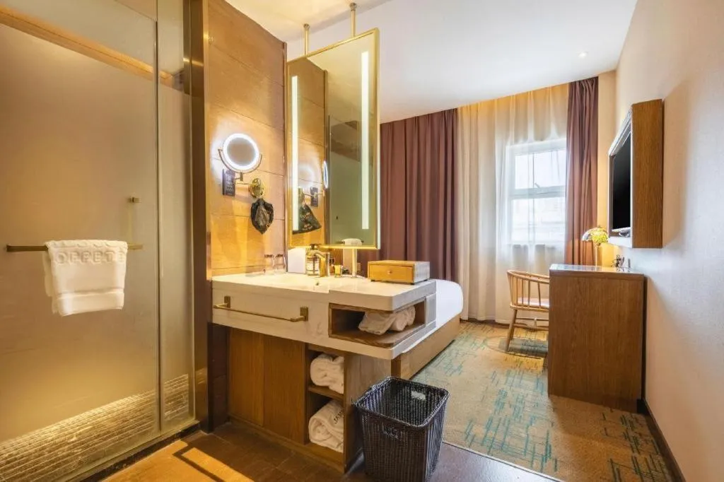 James Joyce Coffetel Tianjin Railway Station