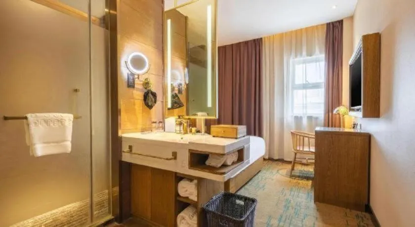 James Joyce Coffetel Tianjin Railway Station