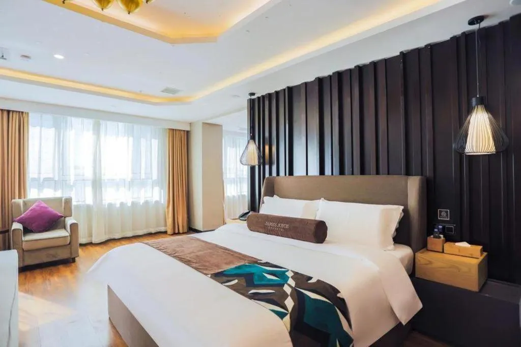 Bed in James Joyce Coffetel Jilin Railway Station Fortune Plaza