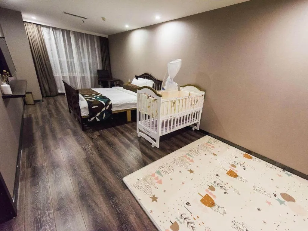 James Joyce Coffetel Jilin Railway Station Fortune Plaza