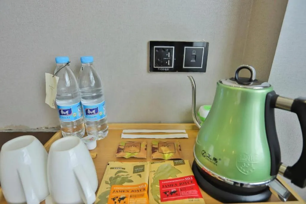 James Joyce Coffetel Jilin Railway Station Fortune Plaza