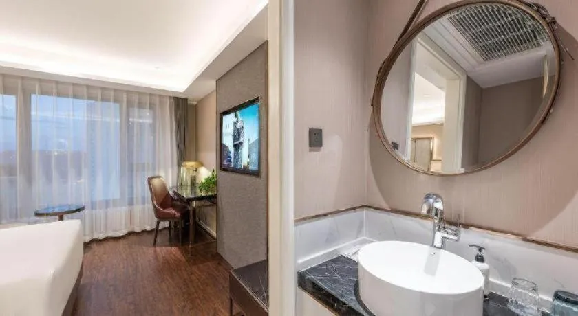 James Joyce Coffetel Harbin West High-speed Railway Station Wanda Plaza