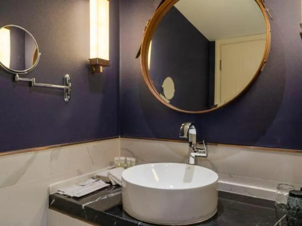 James Joyce Coffetel Harbin West High-speed Railway Station Wanda Plaza