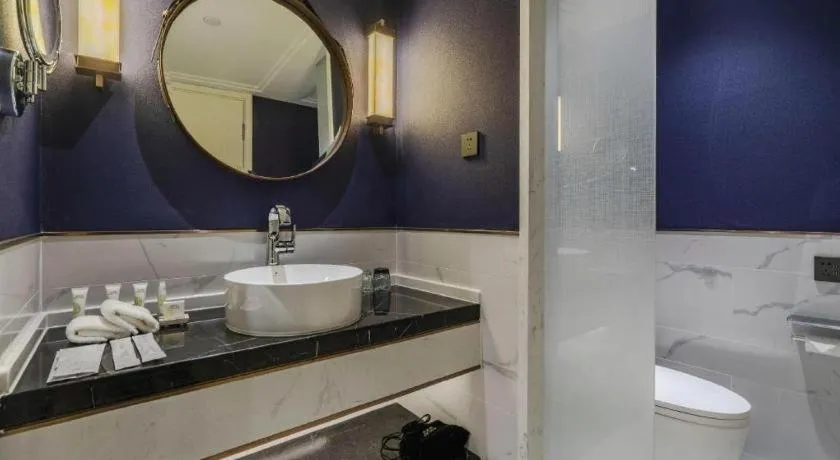 James Joyce Coffetel Harbin West High-speed Railway Station Wanda Plaza