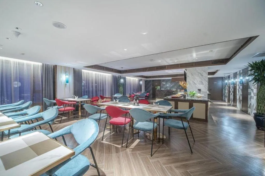 James Joyce Coffetel Harbin West High-speed Railway Station Wanda Plaza