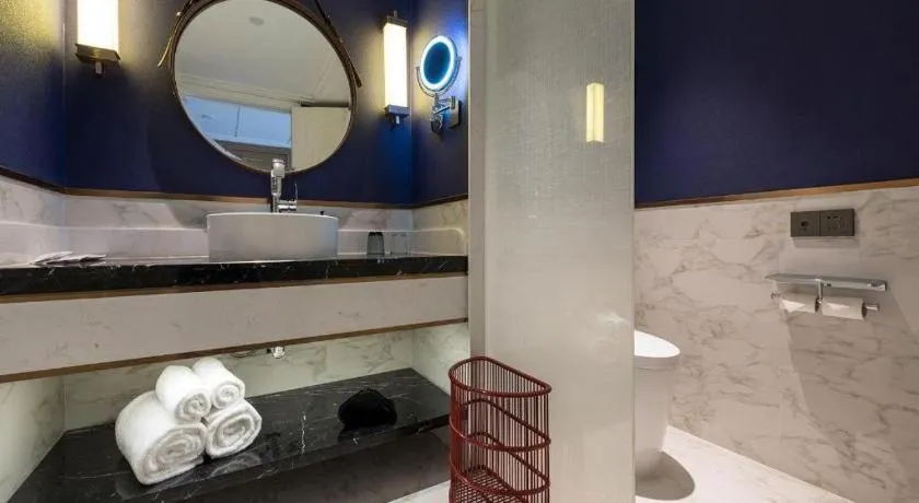 James Joyce Coffetel Harbin West High-speed Railway Station Wanda Plaza