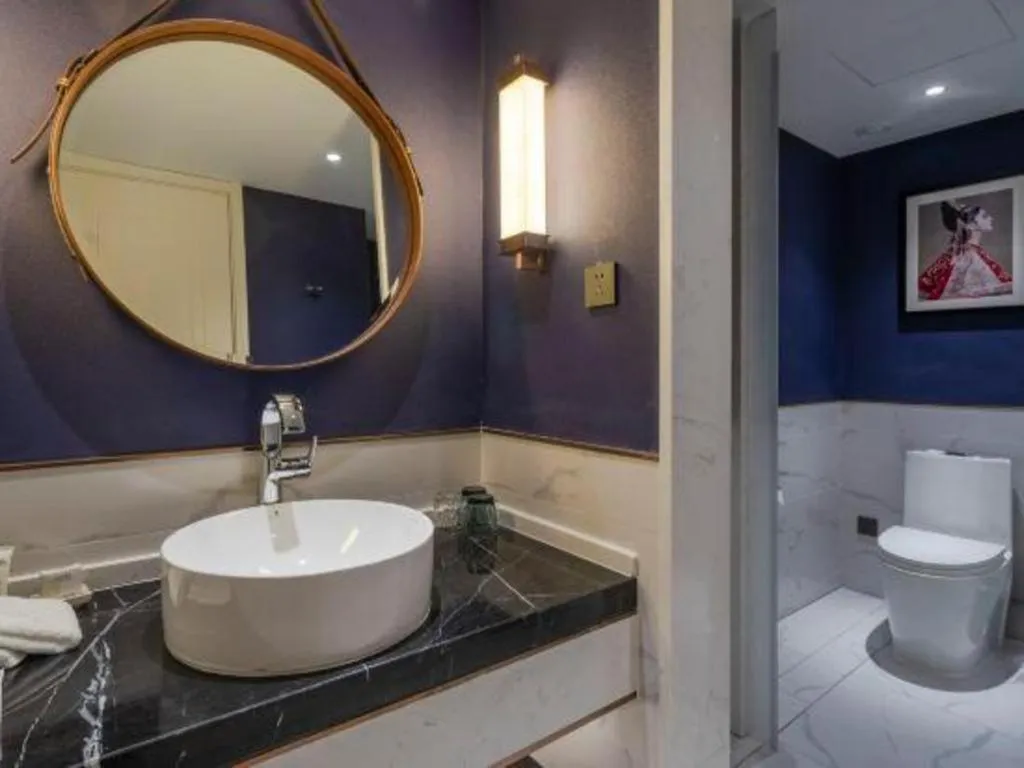 James Joyce Coffetel Harbin West High-speed Railway Station Wanda Plaza