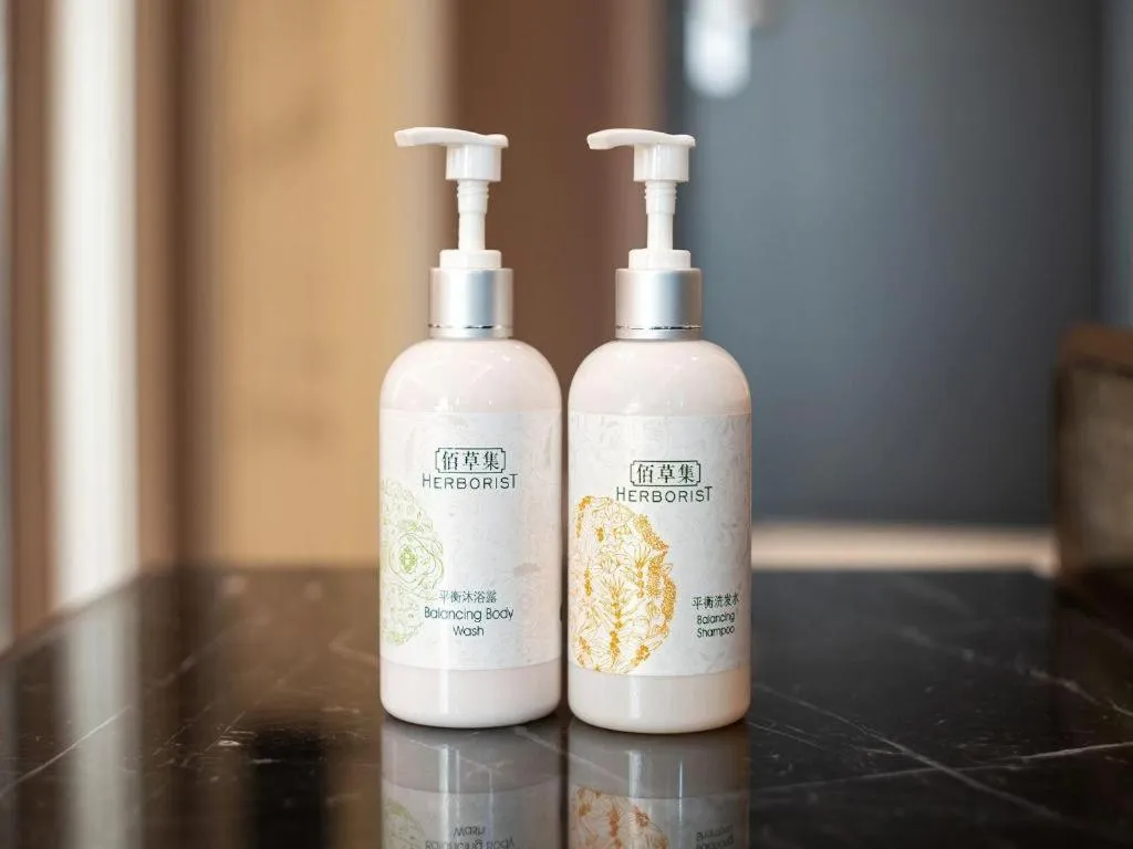 James Joyce Coffetel Harbin West High-speed Railway Station Wanda Plaza