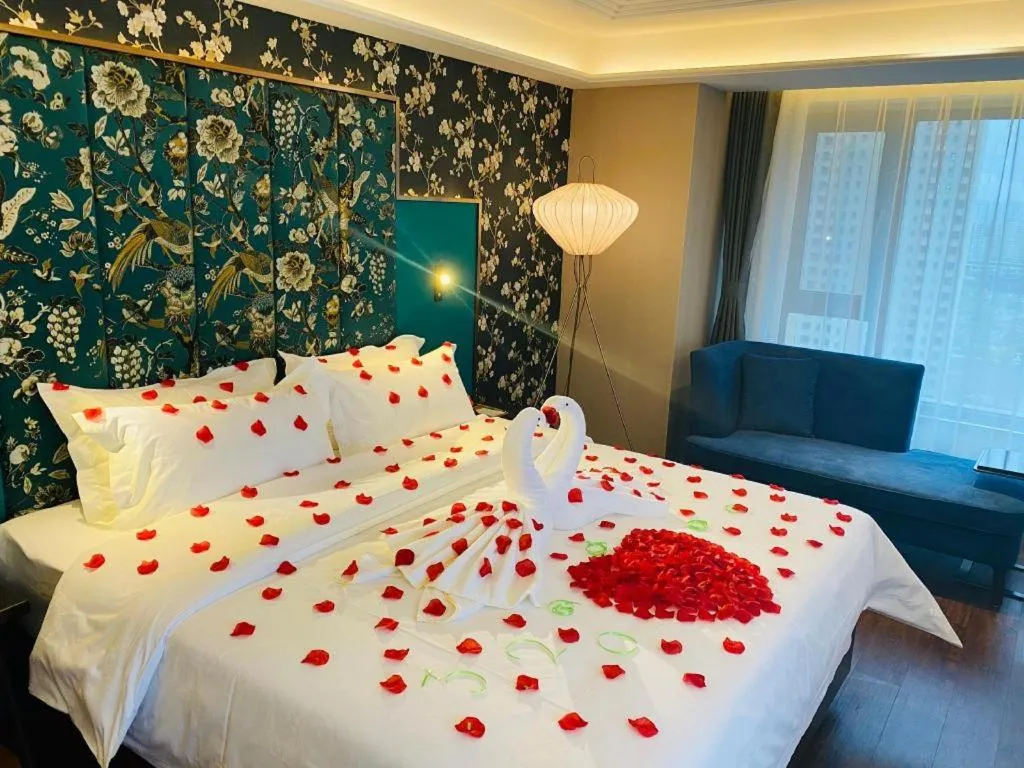 Bed in James Joyce Coffetel Harbin West High-speed Railway Station Wanda Plaza