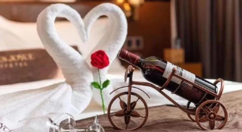 James Joyce Coffetel Harbin West High-speed Railway Station Wanda Plaza