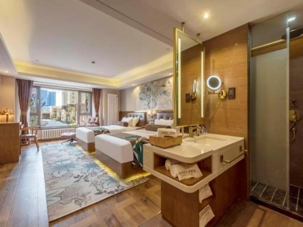 Bed in James Joyce Coffetel Harbin West High-speed Railway Station Wanda Plaza