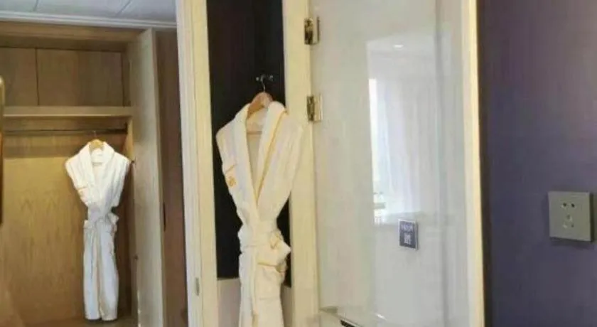 James Joyce Coffetel Harbin West High-speed Railway Station Wanda Plaza