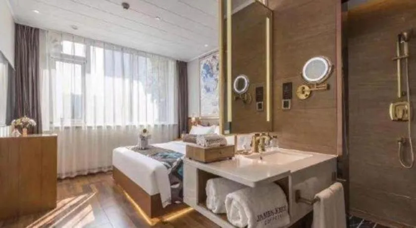 Bed in James Joyce Coffetel Harbin West High-speed Railway Station Wanda Plaza