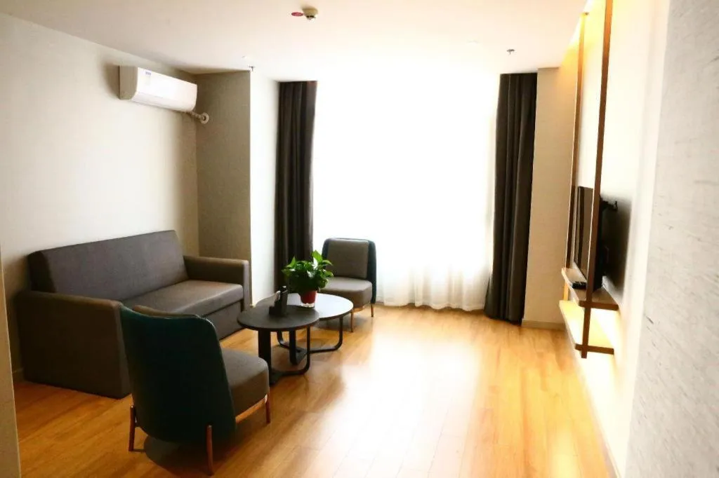 Magnotel Hengshui Lake Jizhou Middle School