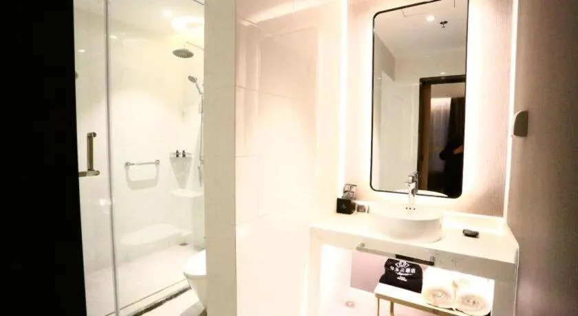 Magnotel Hengshui Lake Jizhou Middle School