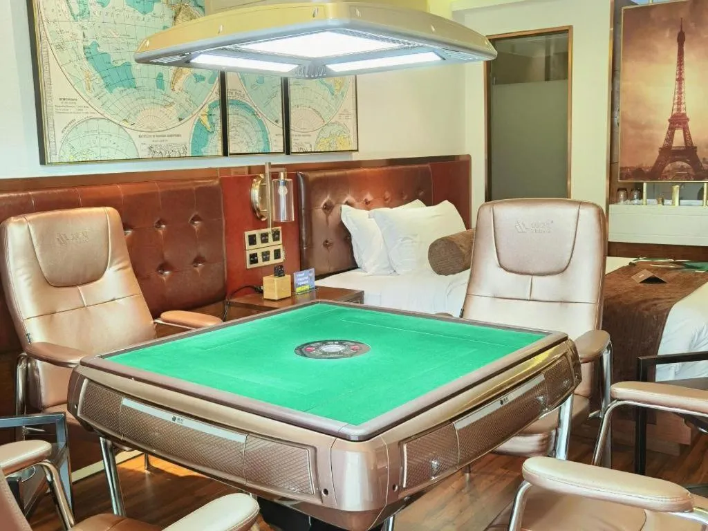 James Joyce Coffetel Wuhan Gutian Er Road Metro Station