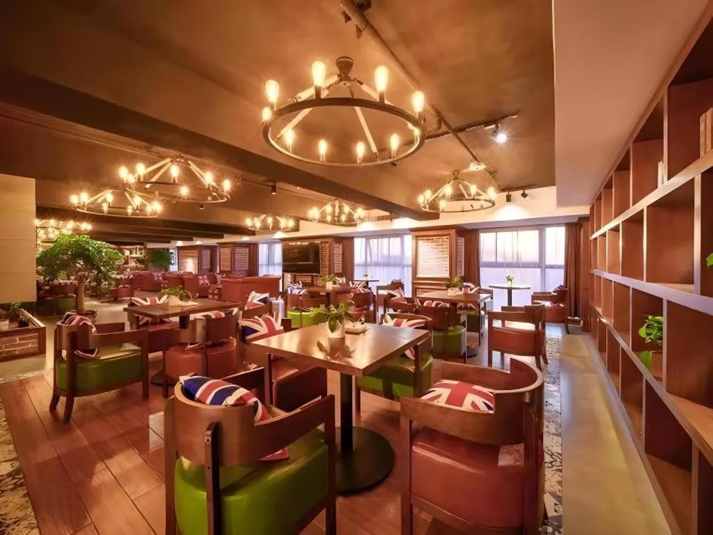 James Joyce Coffetel Wuhan Gutian Er Road Metro Station