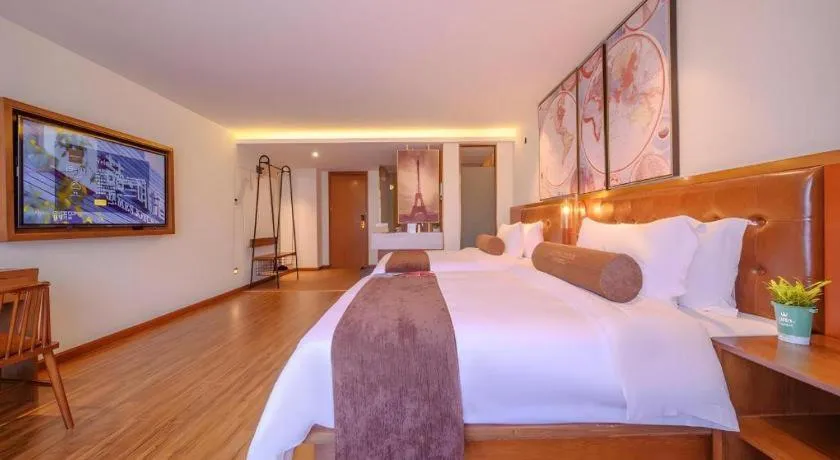 Bed in James Joyce Coffetel Wuhan Gutian Er Road Metro Station