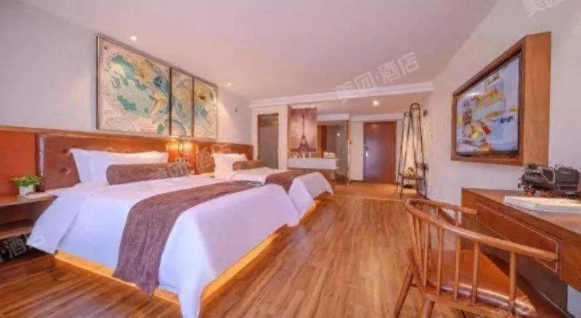 Bed in James Joyce Coffetel Wuhan Gutian Er Road Metro Station