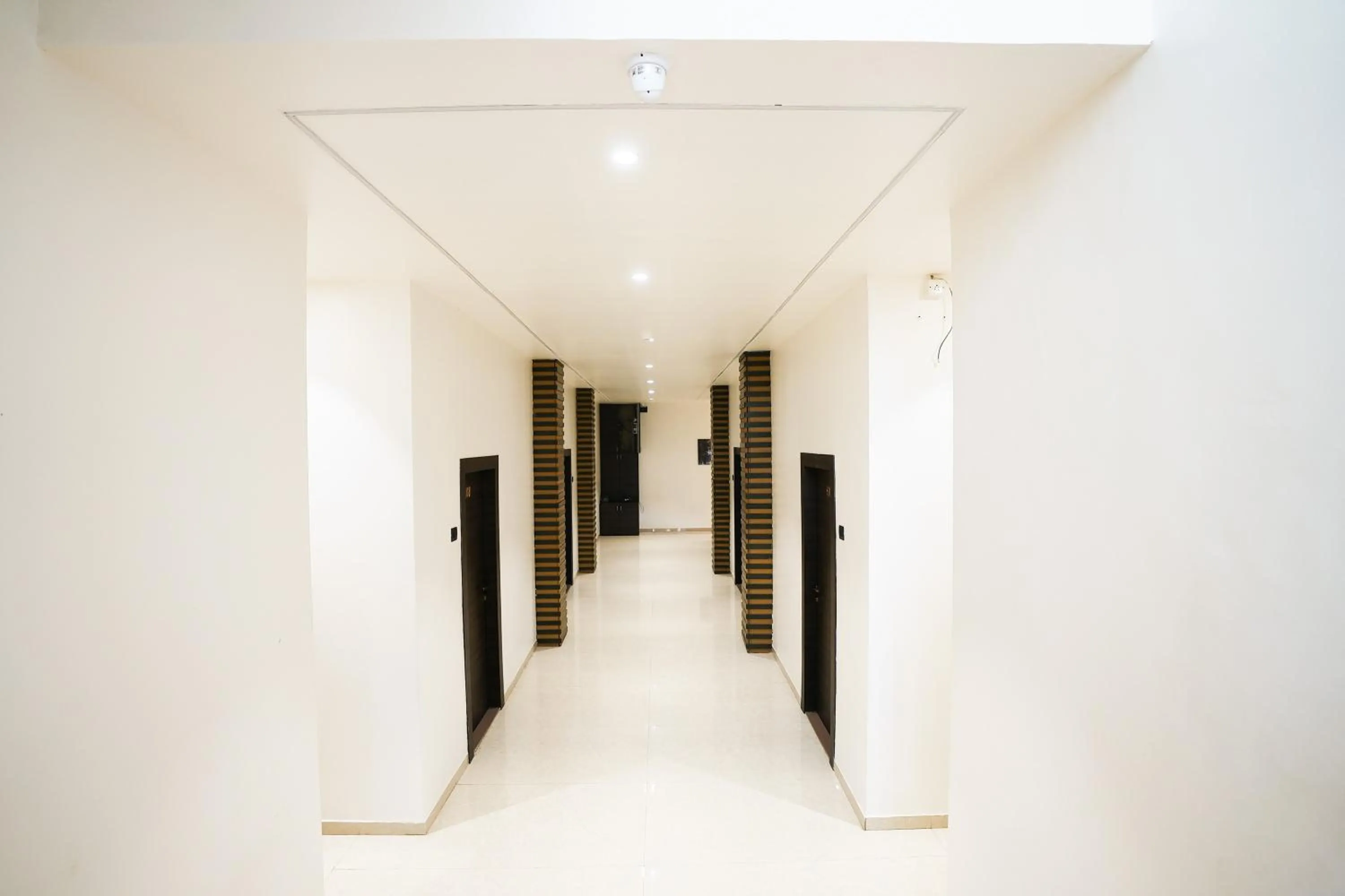 Area and facilities in Madhav Residency Hotel & Banquet, Kalyan, Mumbai