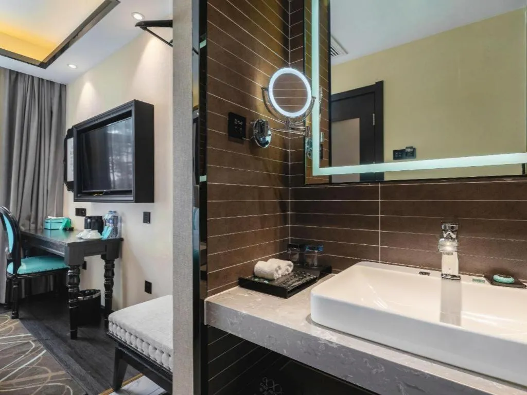 Xana Hotelle Tangshan North Railway Station