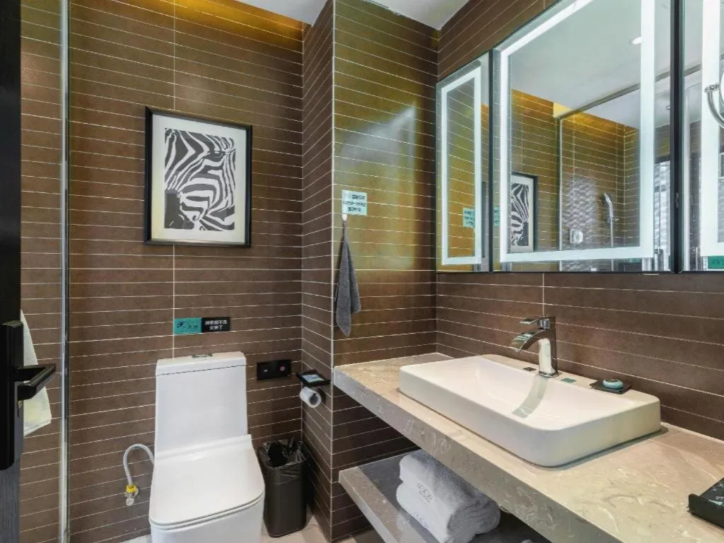 Xana Hotelle Tangshan North Railway Station