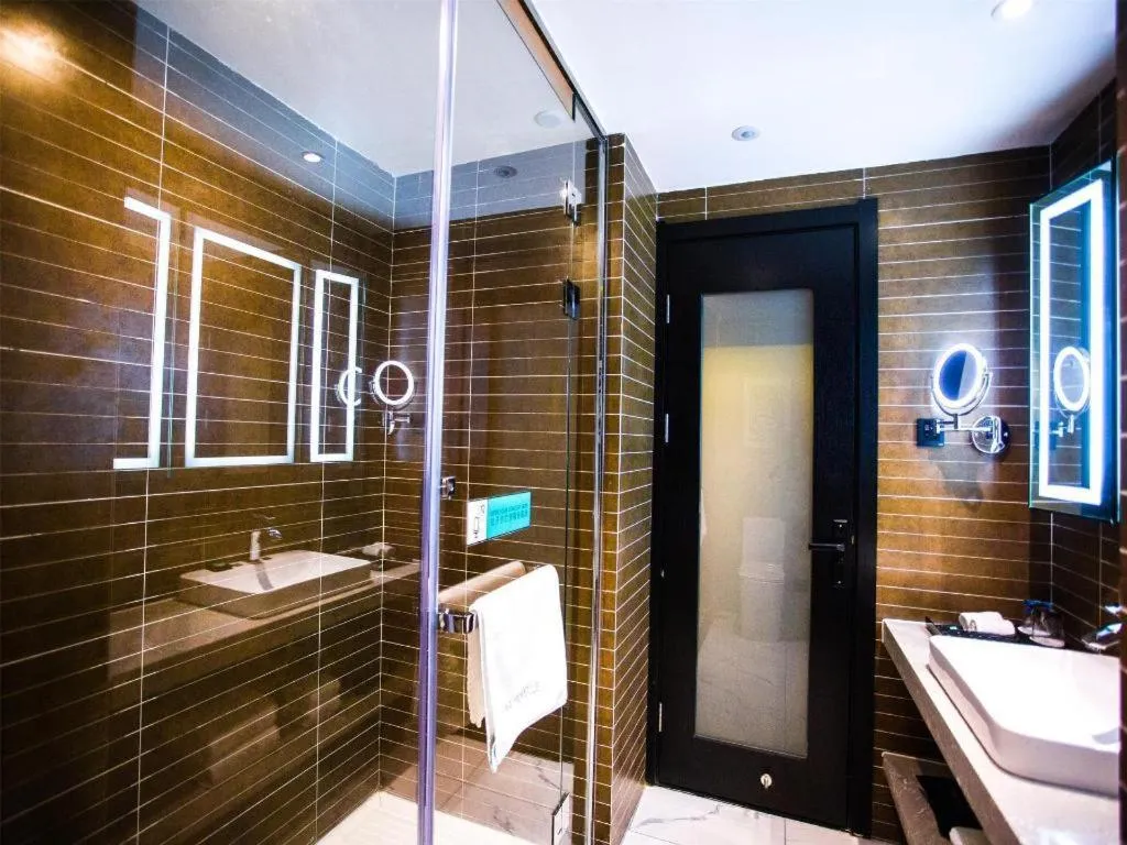 Xana Hotelle Tangshan North Railway Station