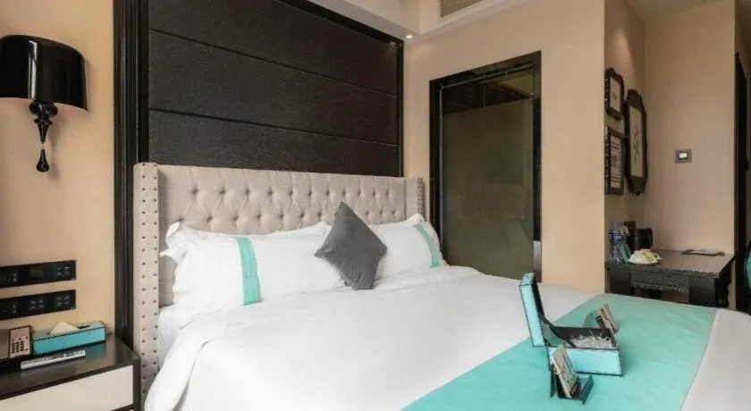 Bed in Xana Hotelle Tangshan North Railway Station