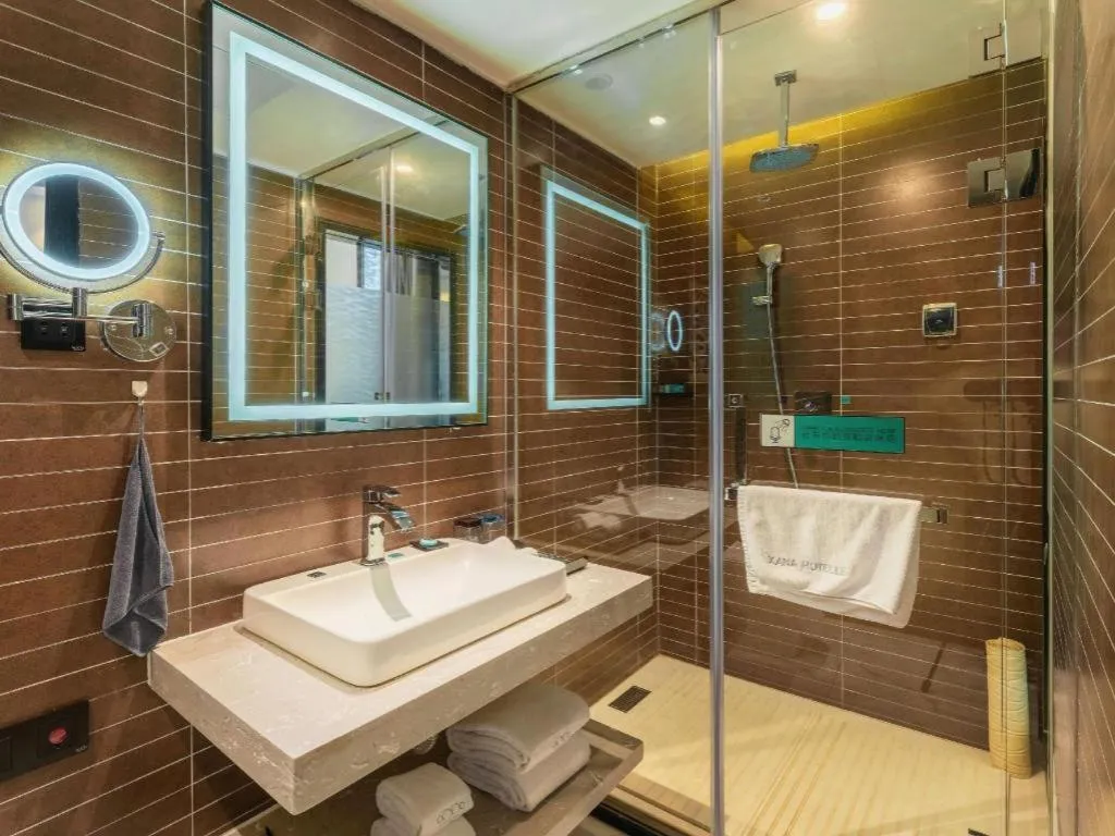 Xana Hotelle Tangshan North Railway Station