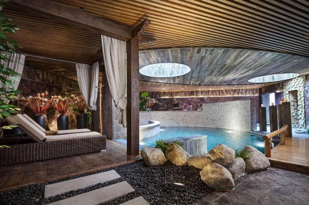 Ramada by Wyndham Guergou